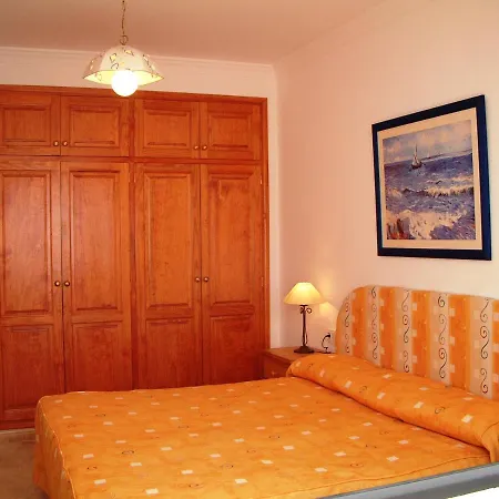 4 Bedroom Saturn With Private Heated Pool וילה