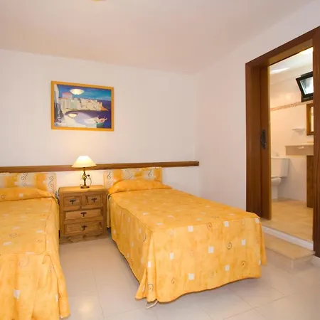 4 Bedroom Saturn With Private Heated Pool * Puerto del Carmen